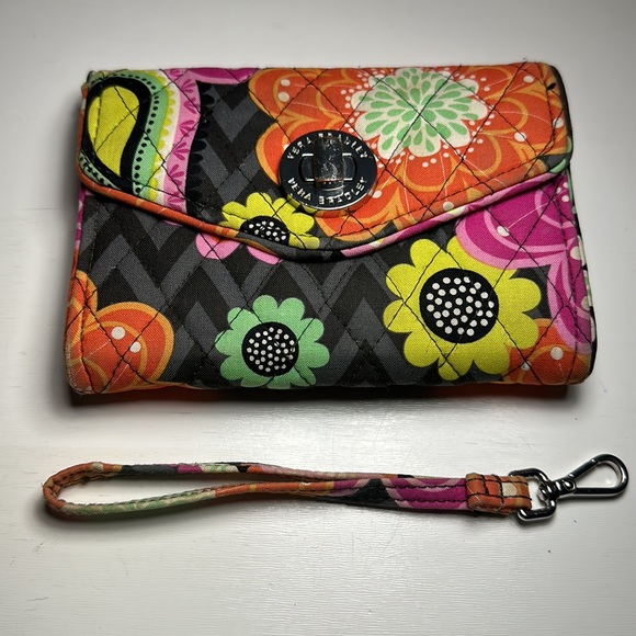 EUC Vera Bradley Ziggy Zinnia Your Turn Smartphone Wristlet Or Wallet Organizer - Picture 3 of 7